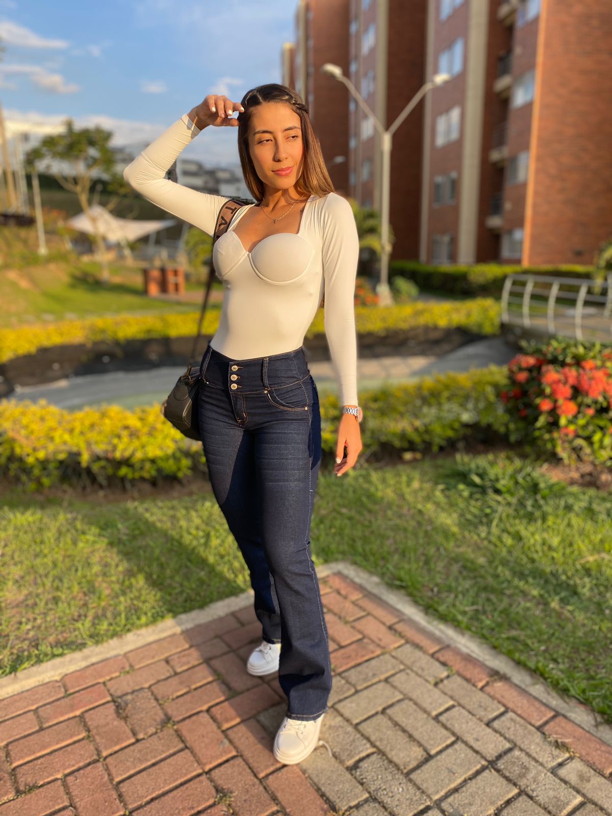 Jean Bota Ancha Ref: 1222